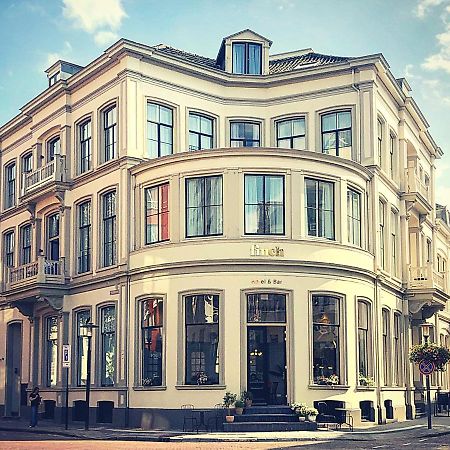 Finch Boutique Hotel, Downtown เดเวนเตอร์ ภายนอก รูปภาพ