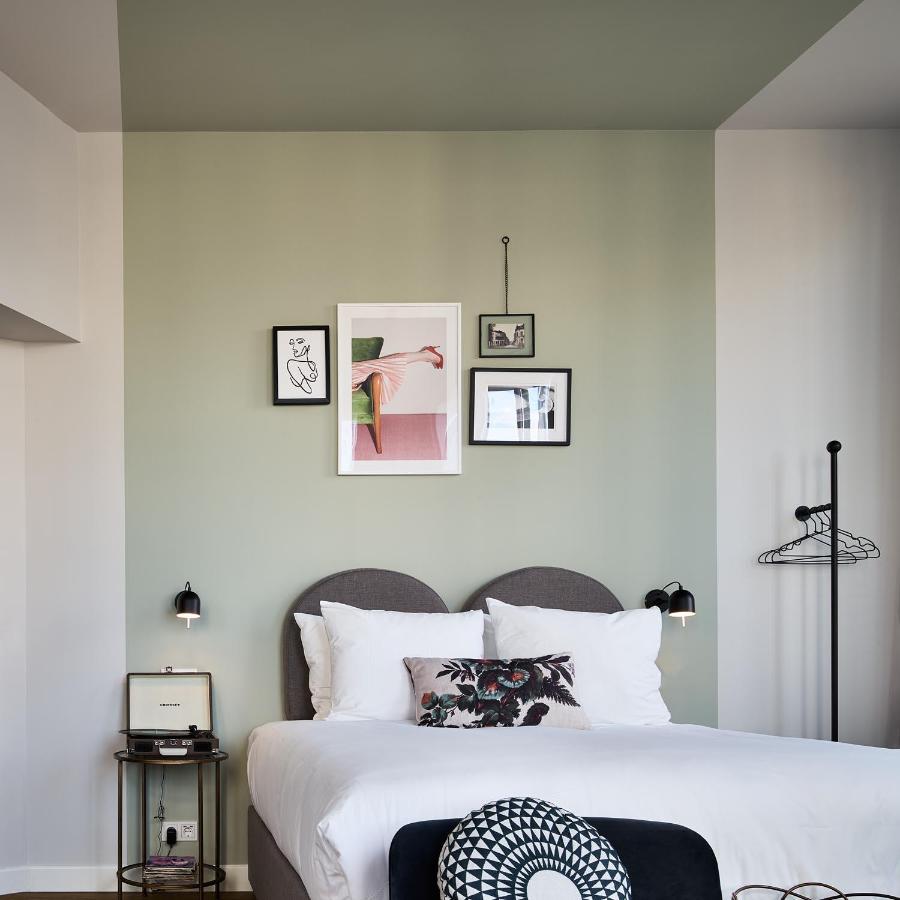 Finch Boutique Hotel, Downtown เดเวนเตอร์ ภายนอก รูปภาพ