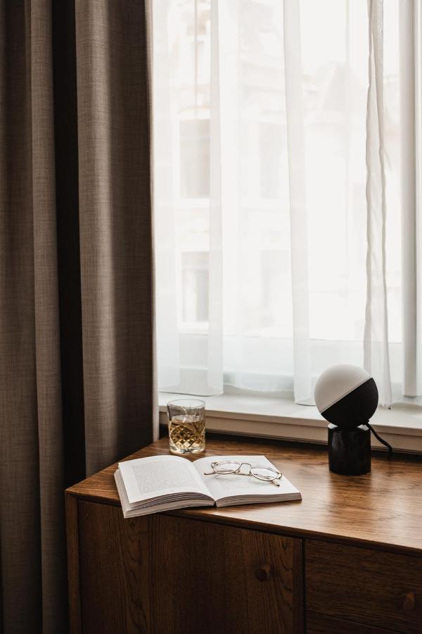 Finch Boutique Hotel, Downtown เดเวนเตอร์ ภายนอก รูปภาพ