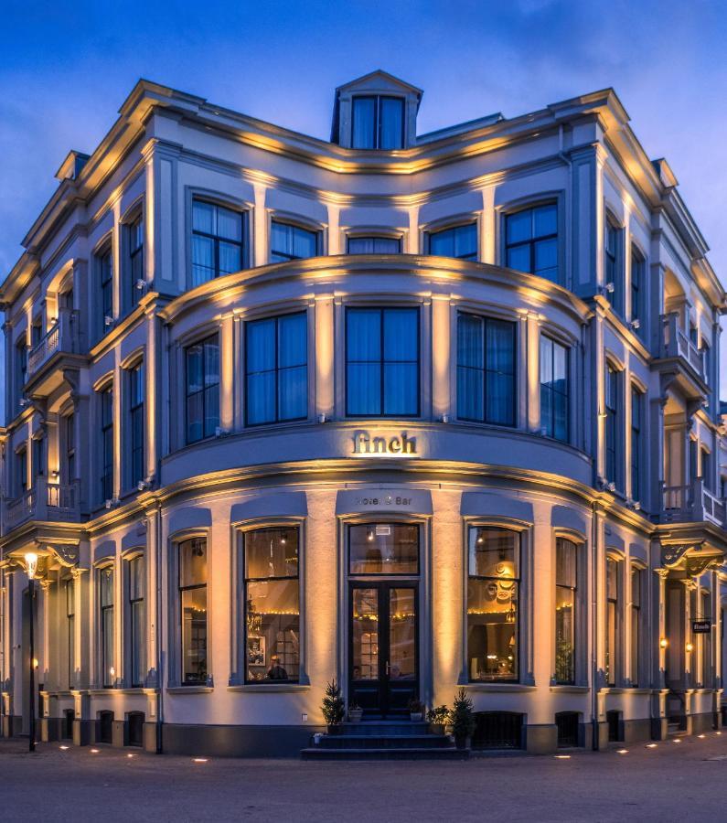 Finch Boutique Hotel, Downtown เดเวนเตอร์ ภายนอก รูปภาพ