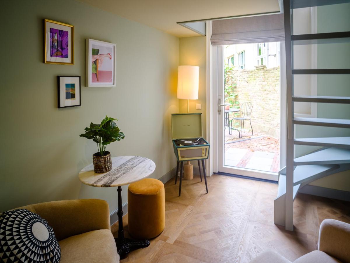 Finch Boutique Hotel, Downtown เดเวนเตอร์ ภายนอก รูปภาพ