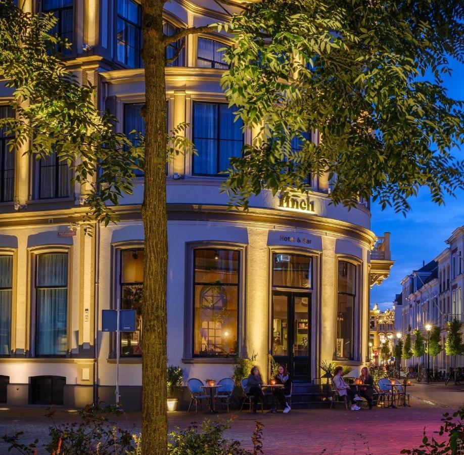Finch Boutique Hotel, Downtown เดเวนเตอร์ ภายนอก รูปภาพ