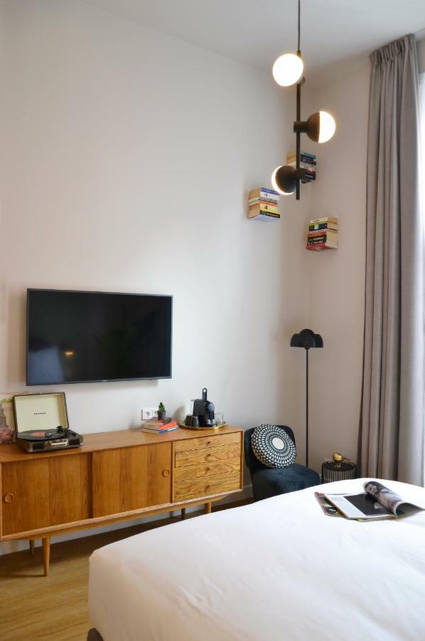 Finch Boutique Hotel, Downtown เดเวนเตอร์ ภายนอก รูปภาพ